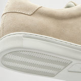 Vantage Lite Suede Sneaker